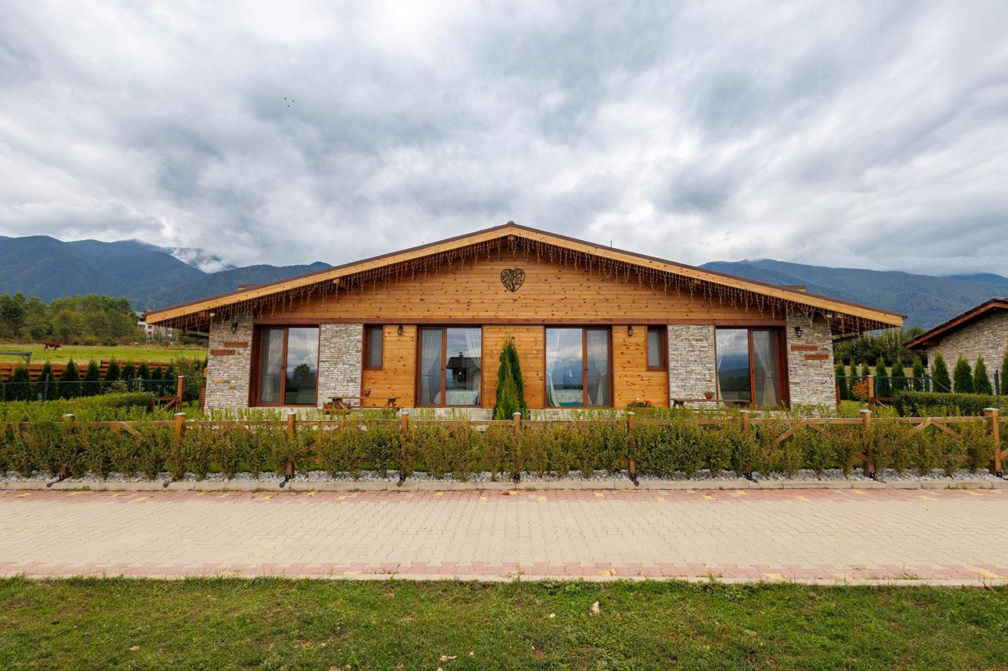 Mountain Villa Aleksia- With Jacuzzi Razlog Eksteriør billede