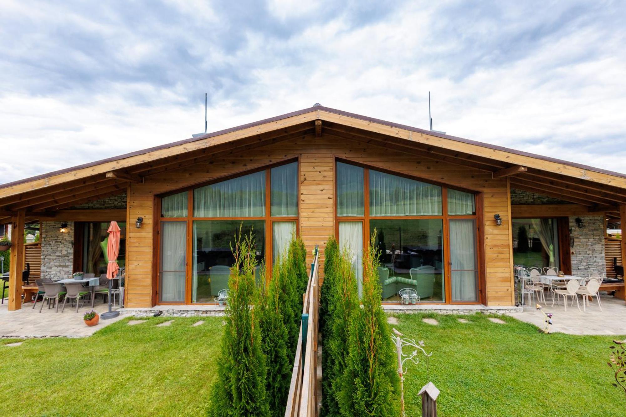 Mountain Villa Aleksia- With Jacuzzi Razlog Eksteriør billede